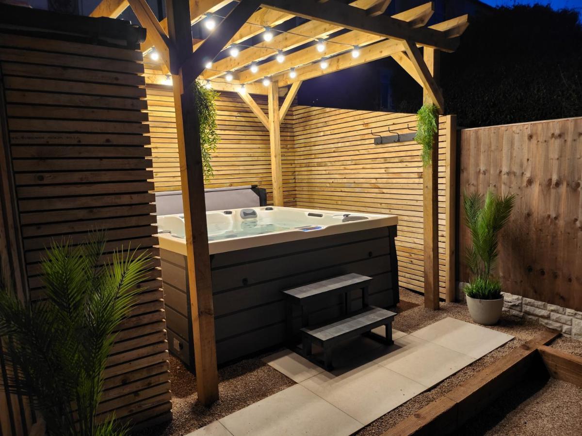 Xxhot Tubxx 4Bed Semi, Sleeps 8, 2 Bathrooms Blackpool Ngoại thất bức ảnh